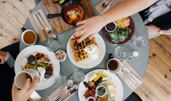 Restaurantes saudáveis oferecem culinária saudável em São Paulo