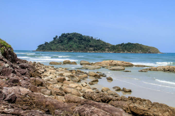 Praia de Folinhos, no núcleo Marujá