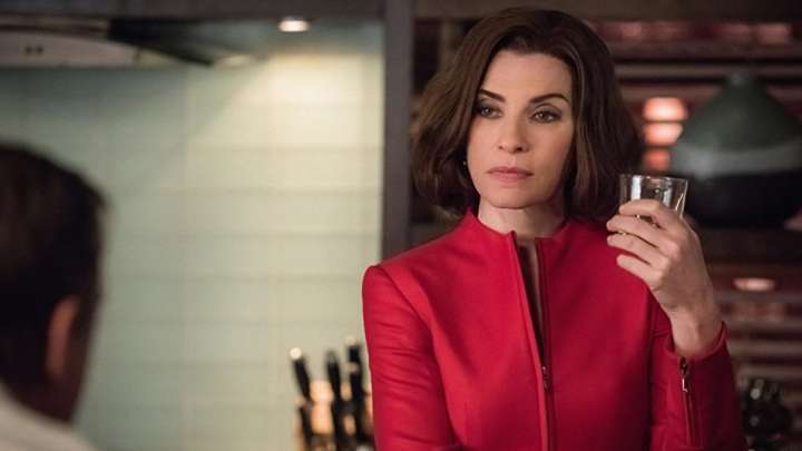 Alicia Florrick (Julianna Margulies) retorna à vida como advogada