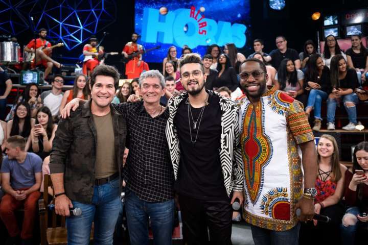 Daniel, Serginho Groissman, Luan Santana e Lázaro Ramos no “Altas Horas”