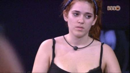 Ana Clara disputa a prova de imunidade no BBB 18