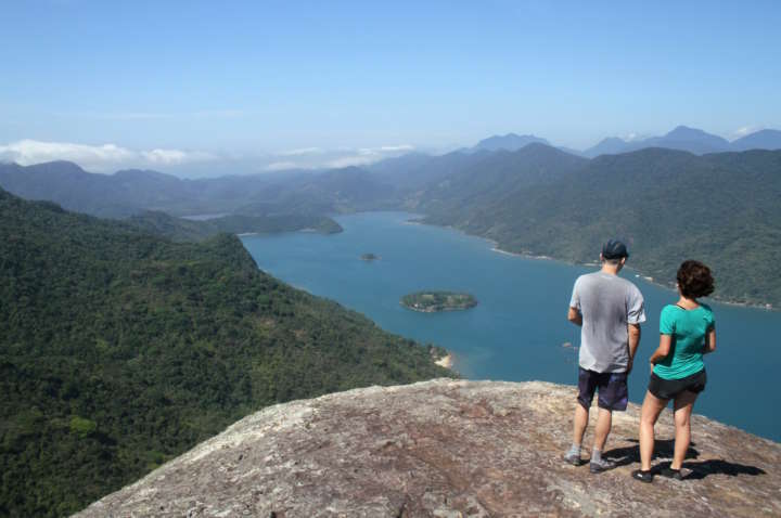Saco do Mamanguá visto do alto da trilha do Pico do Pão de Açúcar, em Paraty