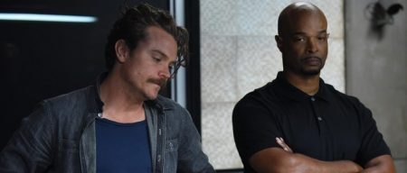 Clayne Crawford e Damon Wayans em “Máquina Mortífera”