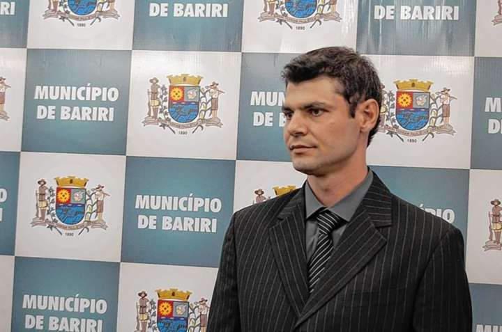 O prefeito interino de Bariri (SP), Paulo Henrique Barros de Araújo