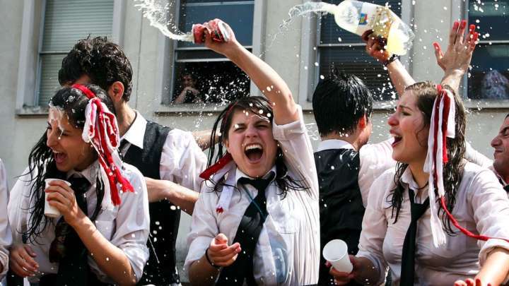 A Queima das Fitas é uma das festas estudantis mais tradicionais de Portugal