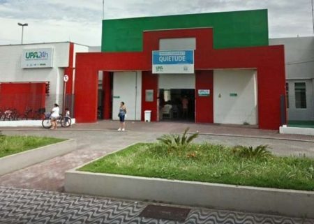 Vítima foi levada a um hospital da cidade após sentir fortes dores nas costas