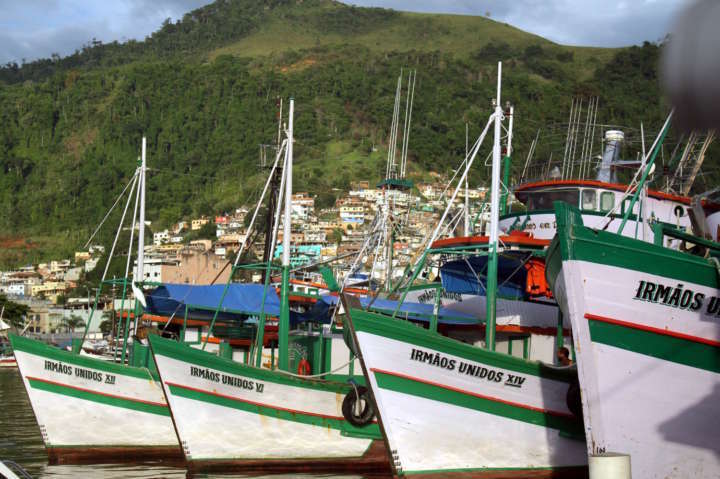 ista do cais de Angra dos Reis, no litoral sul do Rio de Janeiro