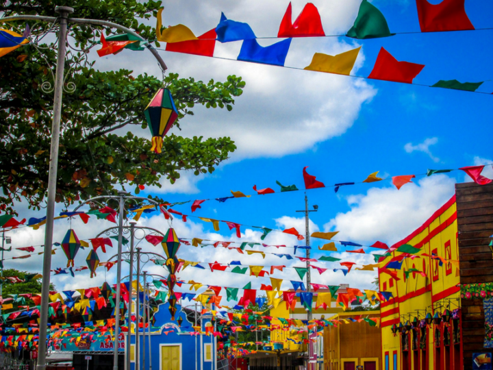 A pernambucana Caruaru decorada para a festa de São João