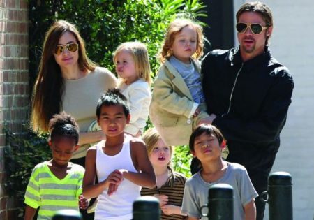 Angelina Jolie, Brad Pitt e os seis filhos