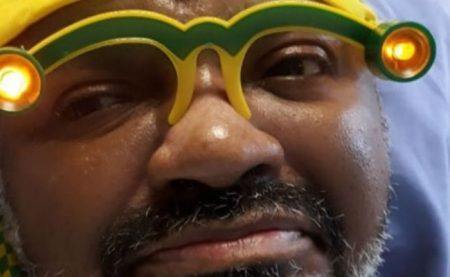 Arlindo Cruz torcendo pela Seleção Brasileira