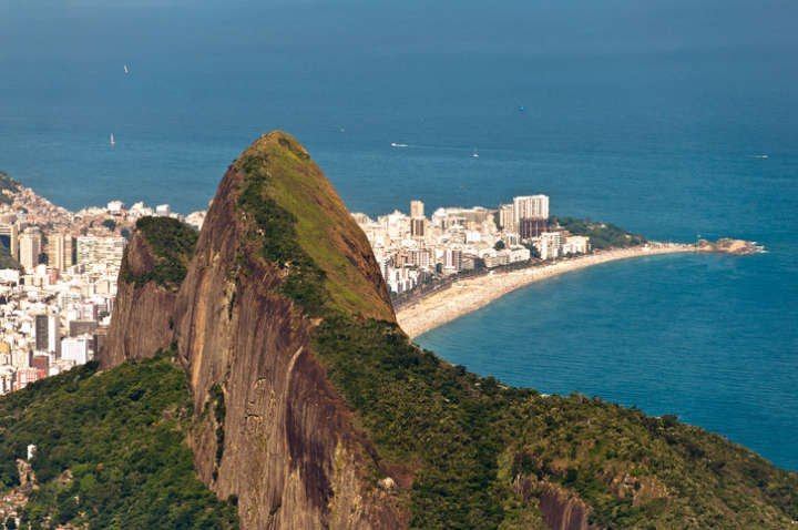 O Morro Dois Irmãos proporciona uma vista encantadora da capital!