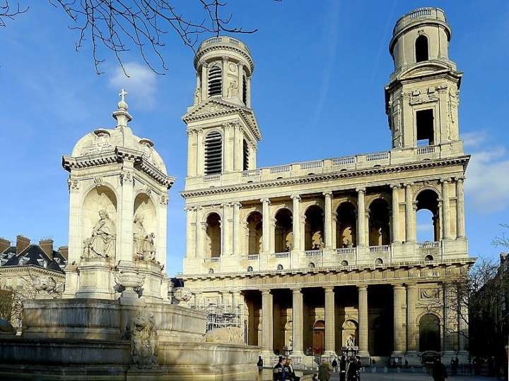 Fachada da igreja Saint Sulpice