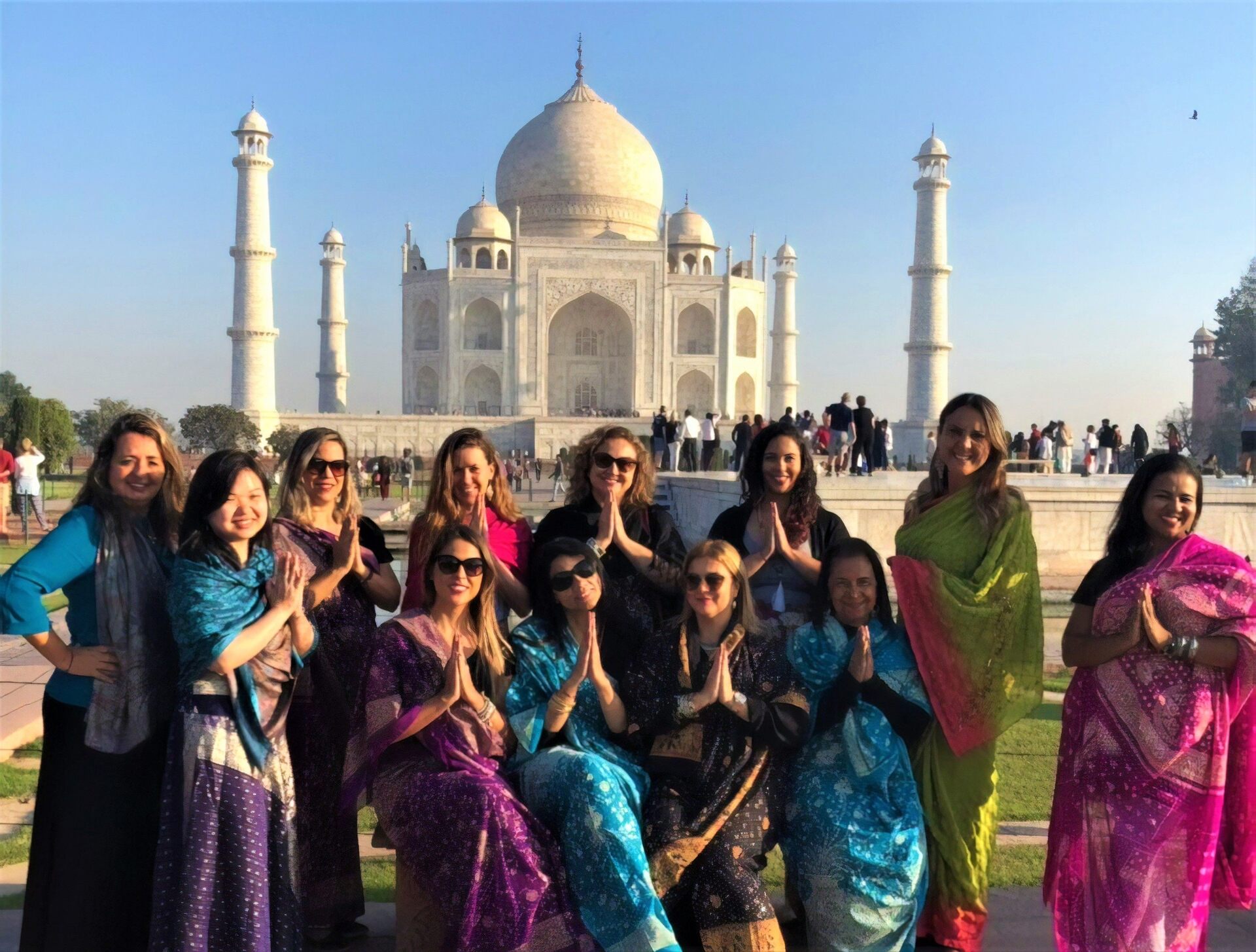 Brasileiras no Taj Mahal, viagem exclusiva de mulheres organizada por Gilsimara Caresia, da GirlsGo