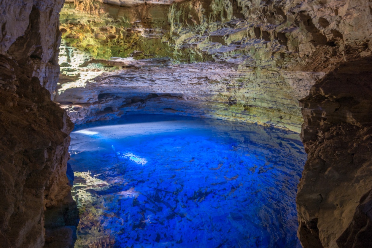 Poço Encantado é uma das atrações da Chapada Diamantina