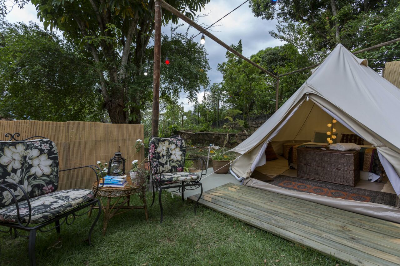 O Hostel da Vila, em Ilhabela, oferece cabanas de luxo disponíveis