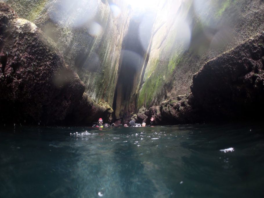 Mergulho na Fenda de Jorge Grego, no Mar de Fora da Ilha Grande