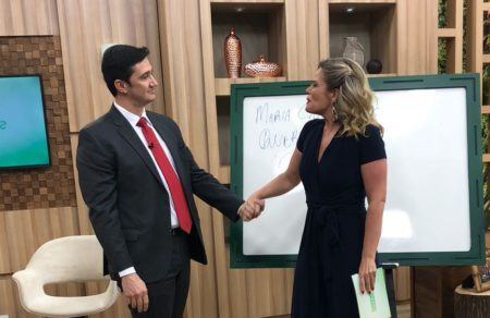 Economista pediu Maria Cândida em namoro durante programa na TV Aparecida