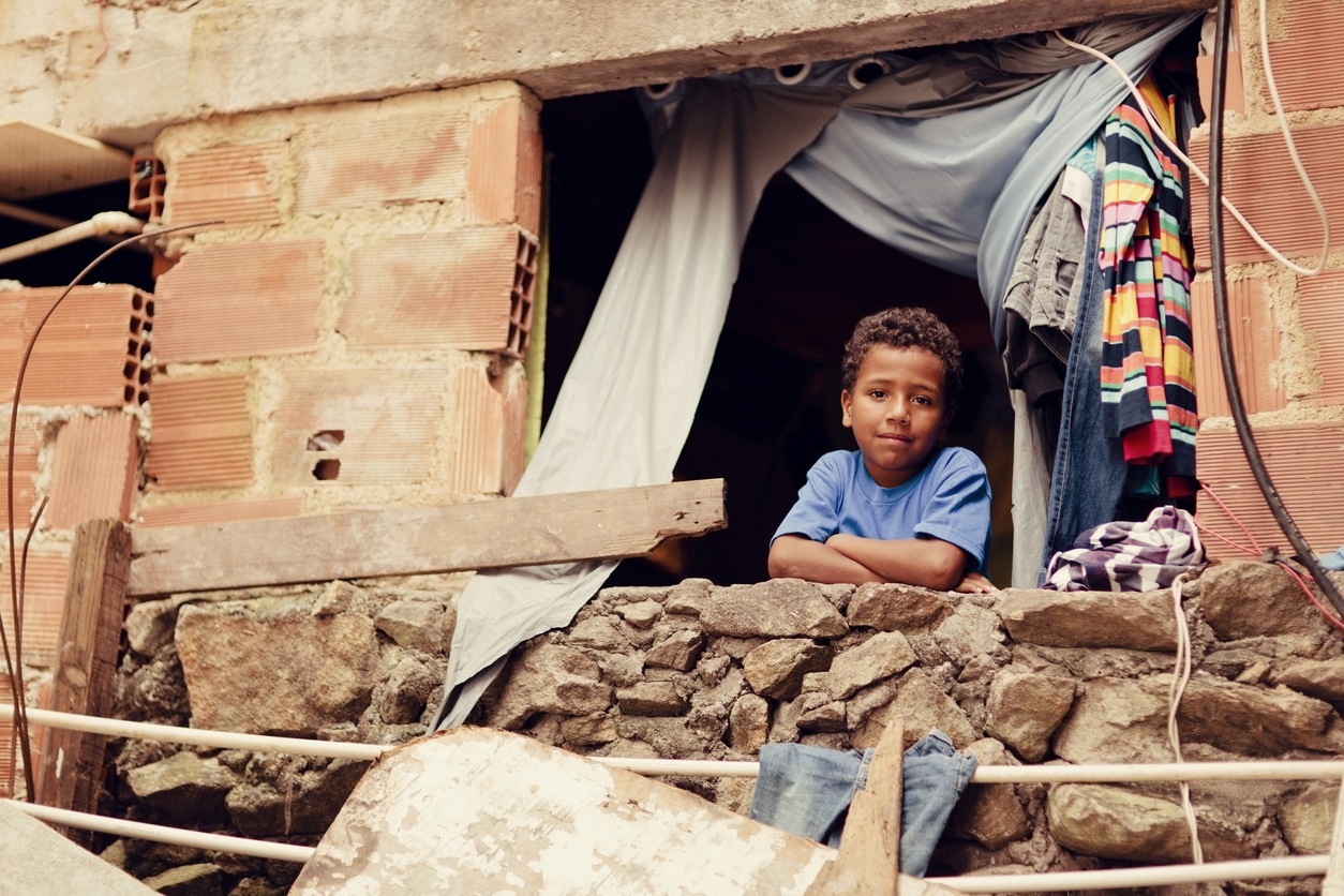 Brasil tem 11,4 milhões de pessoas vivendo em favelas, segundo dados do IBGE