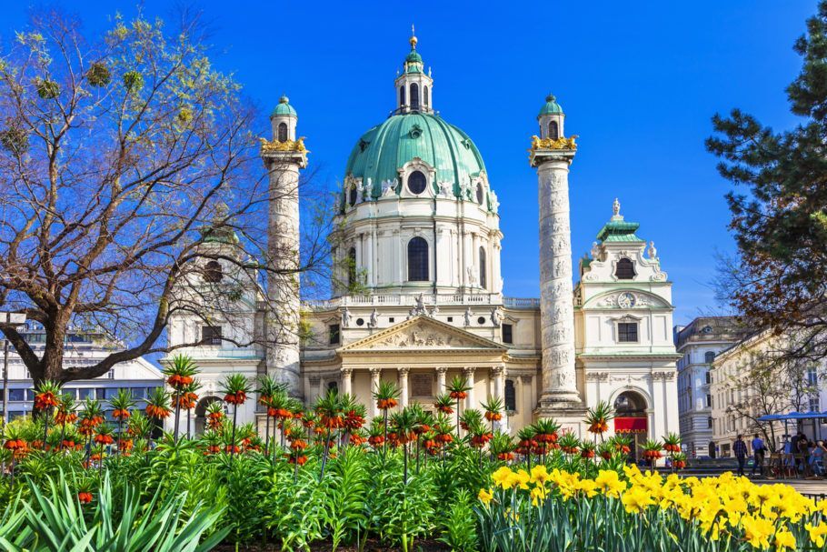 Catedral barroca de St Charles Borromeo, em Viena; cidade foi considerada a melhor do mundo para se viver