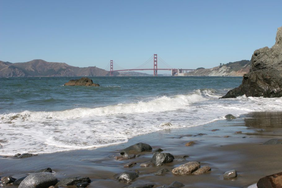 A Golden Gate Bridge vista da China Beach, em San Francisco