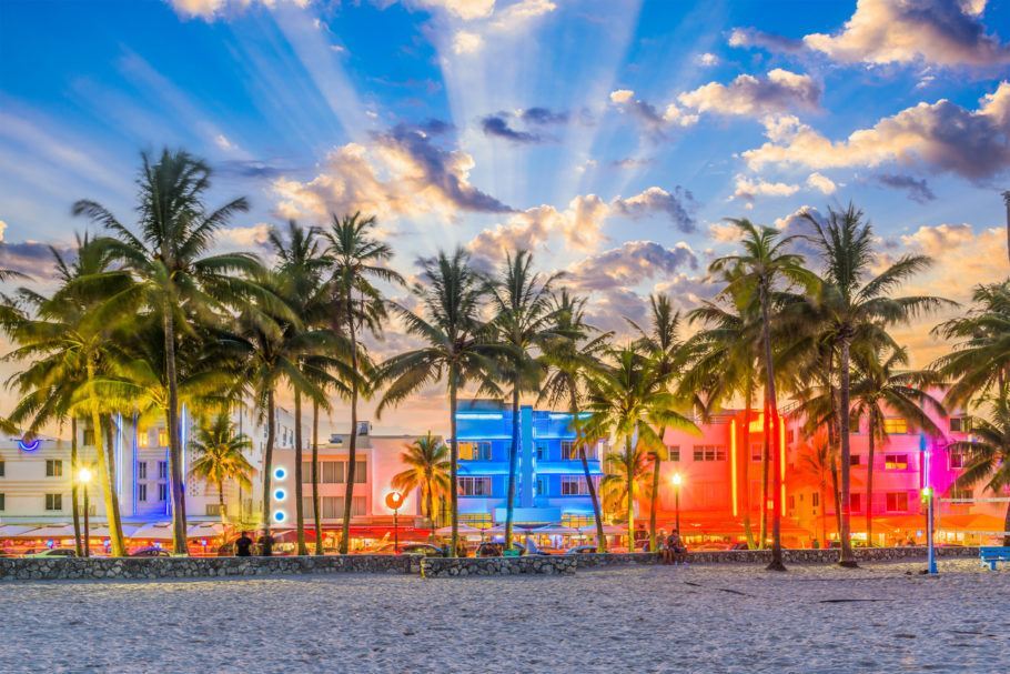 Passagens aéreas para Miami custam em média R$ 1.828