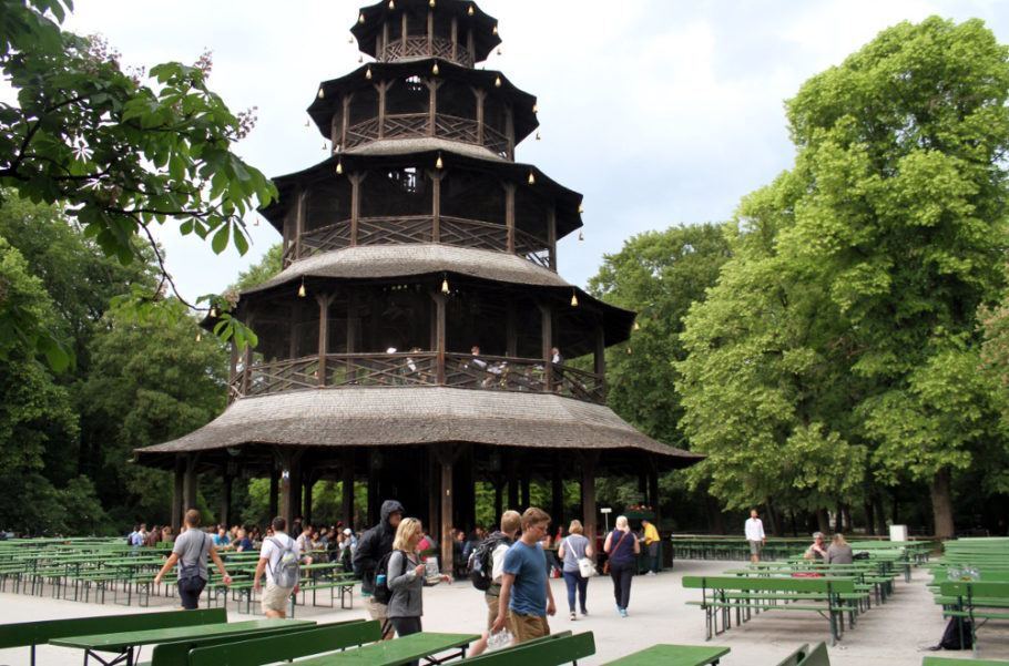 Torre Chinesa, no Englischer Garten, em Munique