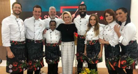 Elenco do “Super Chef Celebridades”, do “Mais Você”, da TV Globo, reunido com Ana Maria Braga