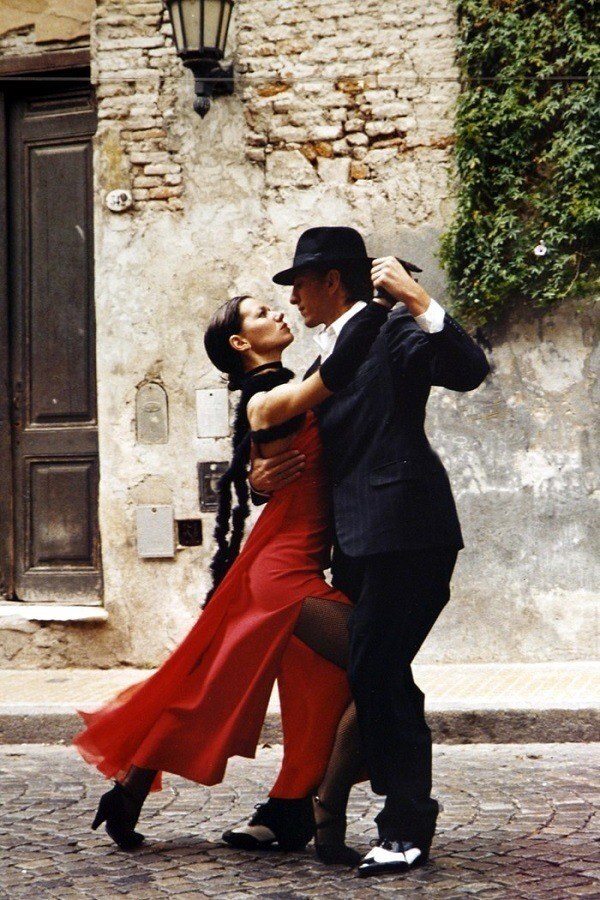 Grupos de tango se espalham por diversas partes de Buenos Aires