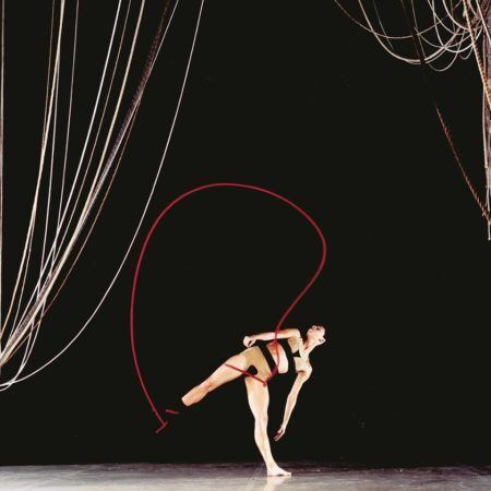 Programa Nó (2005) é apresentado pela Cia de Dança Deborah Colker