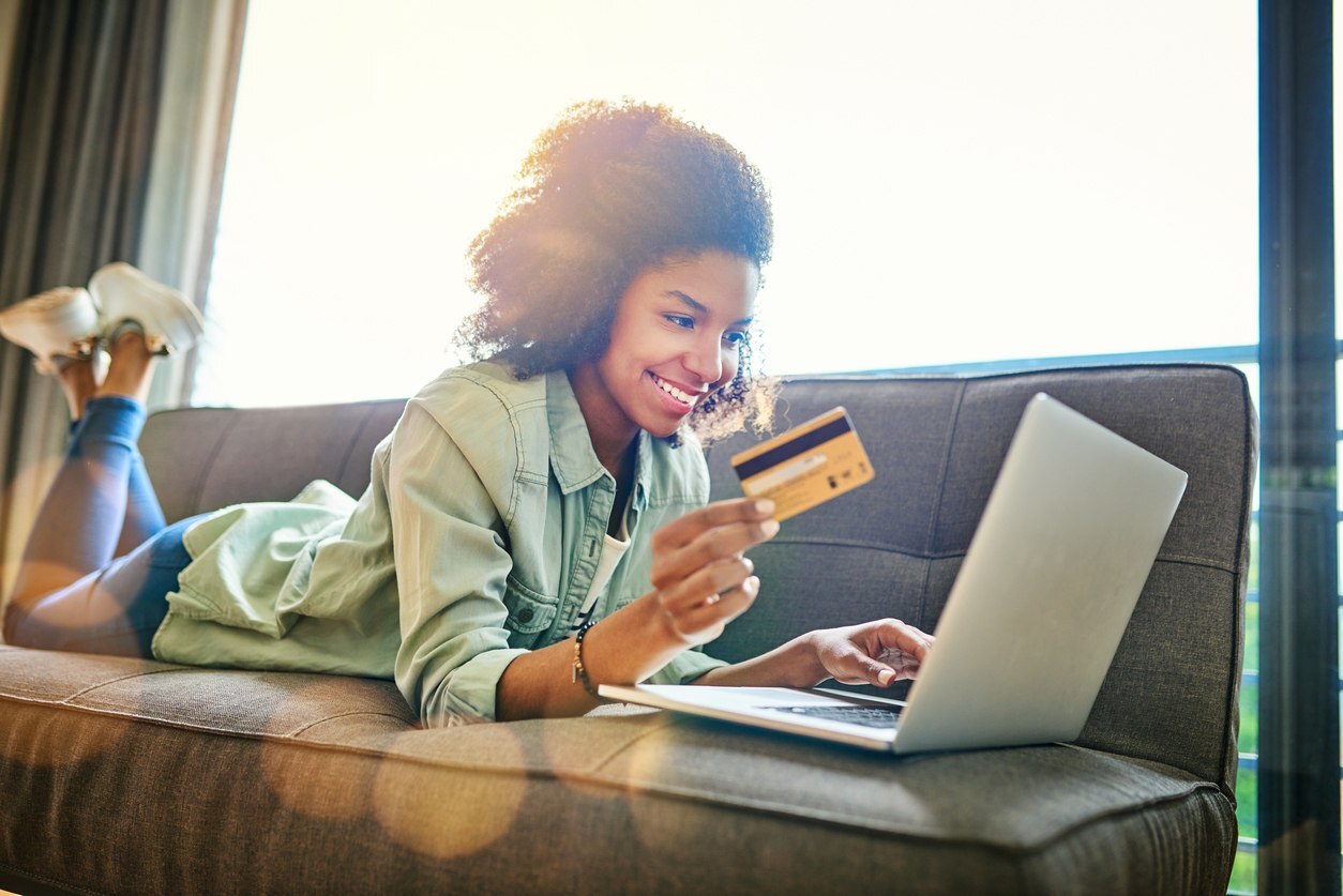 A Catraca Livre preparou algumas dicas para te ajudar a economizar nas compras online e fugir de enrascadas
