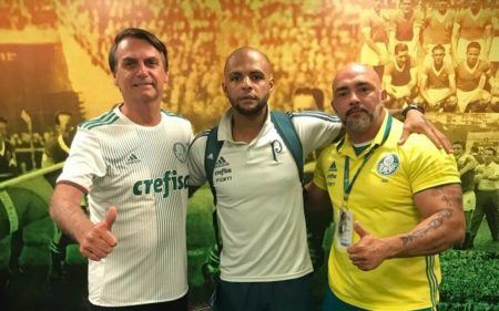 O jogador do Palmeiras, Felipe Melo, em foto com Jair Bolsonaro