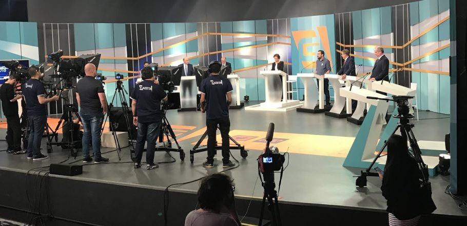 Debate foi considerado “morno” pelos especialistas e teve Ciro Gomes como destaque da noite