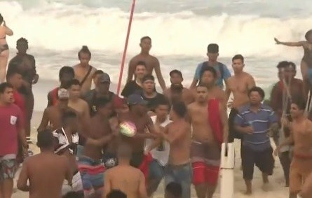 Brigas e furtos foram registrados em evento no Rio de Janeiro