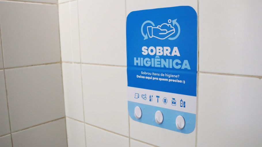 O projeto das sobras de produtos de higiene pretende incentivar doações em banheiros públicos