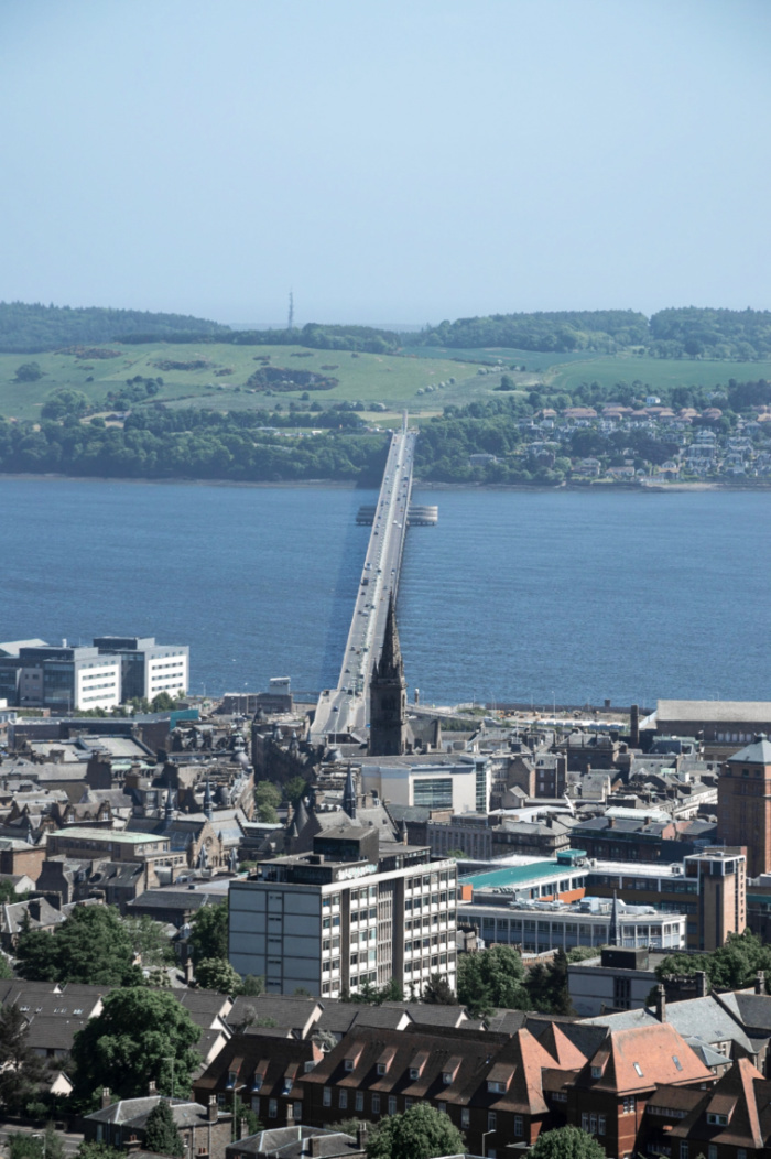Dundee, na Escócia, cortada pelo Rio Tay, é uma das cidades Design escolhidas pela Unesco