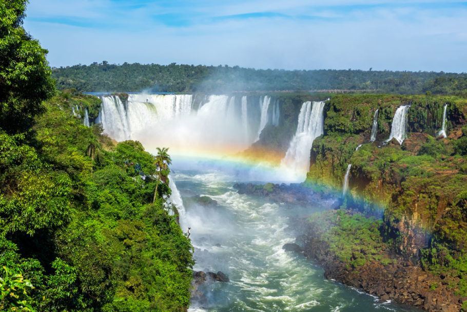 Foz do Iguaçu é um destino que todos deveriam visitar ao menos uma vez na vida