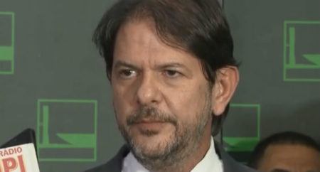 Cid Gomes criticou postura do PT, após dizer que votará em Fernando Haddad
