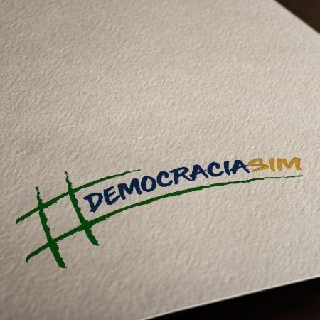 Essa marca foi criada por Thay Dominick em nosso desafio para uma hashtag em defesa da democracia