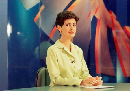 Fátima Bernardes na apresentação do “Fantástico”, nos anos 90