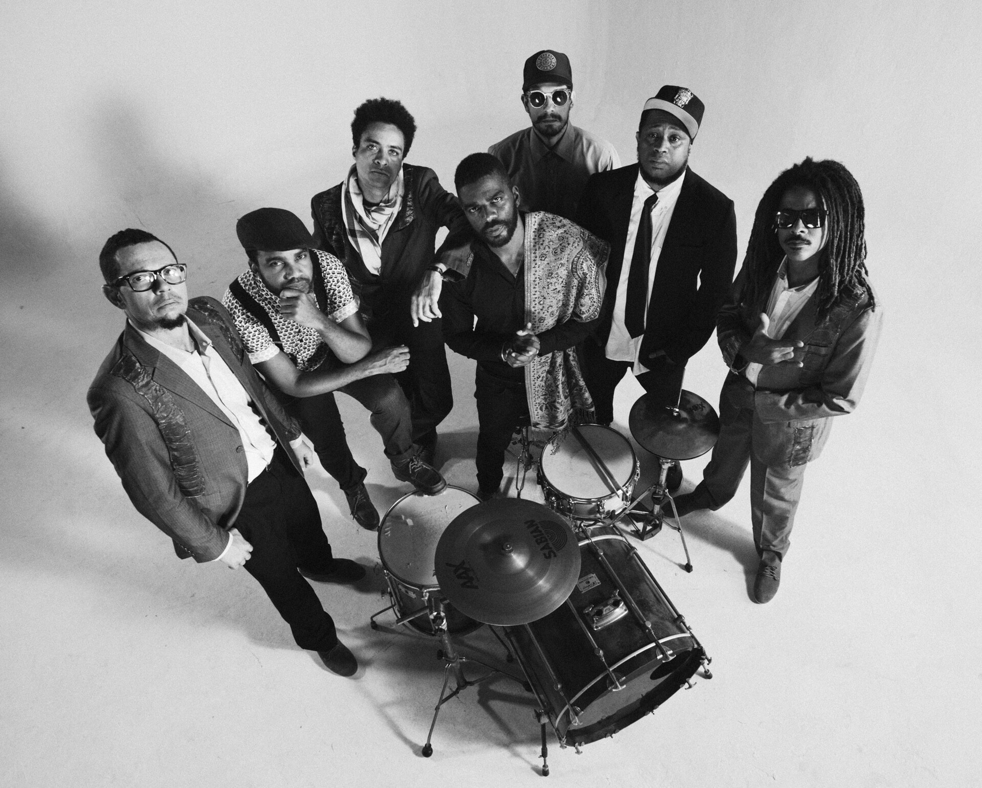 Banda OQuadro apresenta empolgante mistura de rap com ritmos como ijexá e afrobeat