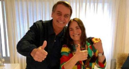 Jair Bolsonaro posou para fotos com Regina Duarte