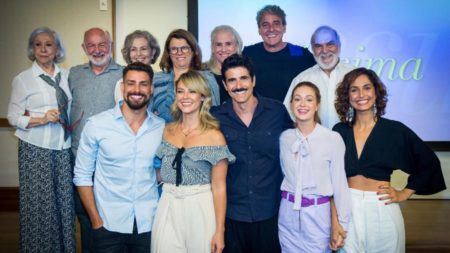 Elenco se reúne anos após exibição de “Belíssima”, da Globo