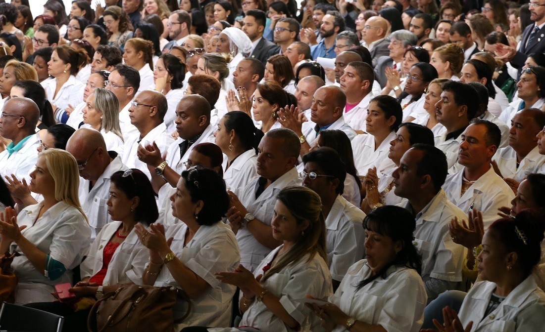 Dos cerca de 16 mil médicos participantes, 8.556 são cubanos – Lula Marques/Fotos Públicas