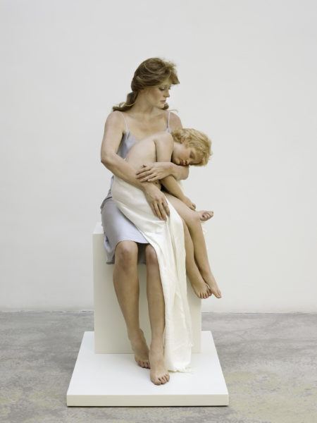 Obra “Mother and Child, de John de Andrea, selecionada para a exposição “50 Anos de Realismo”, no CCBB