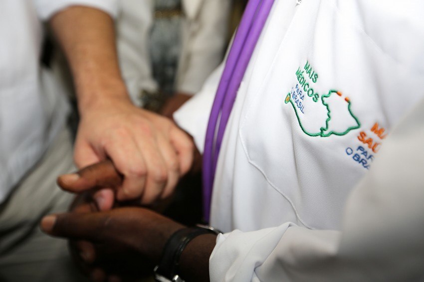 Programa Mais Médicos ajuda a atender regiões do país que não recebem cobertura médica