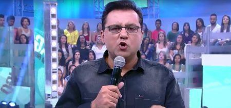 Geraldo Luis é apresentador do “Domingo Show”, da RecordTV