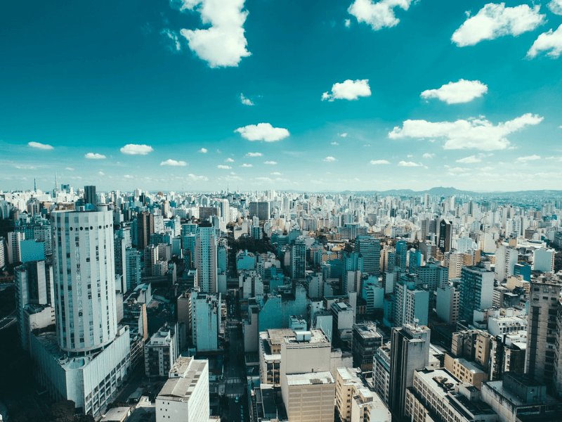 São Paulo é a cidade brasileira de onde mais se sai e para onde mais se vai