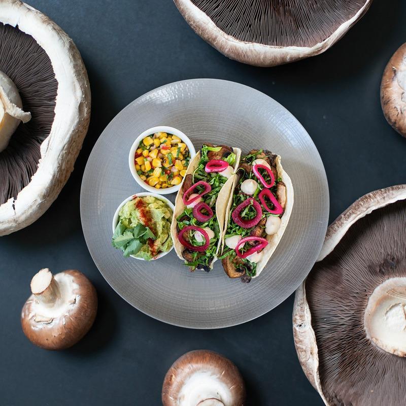 Veganos passam muito bem com pratos criativos, como os tacos de cogumelos orgânicos
