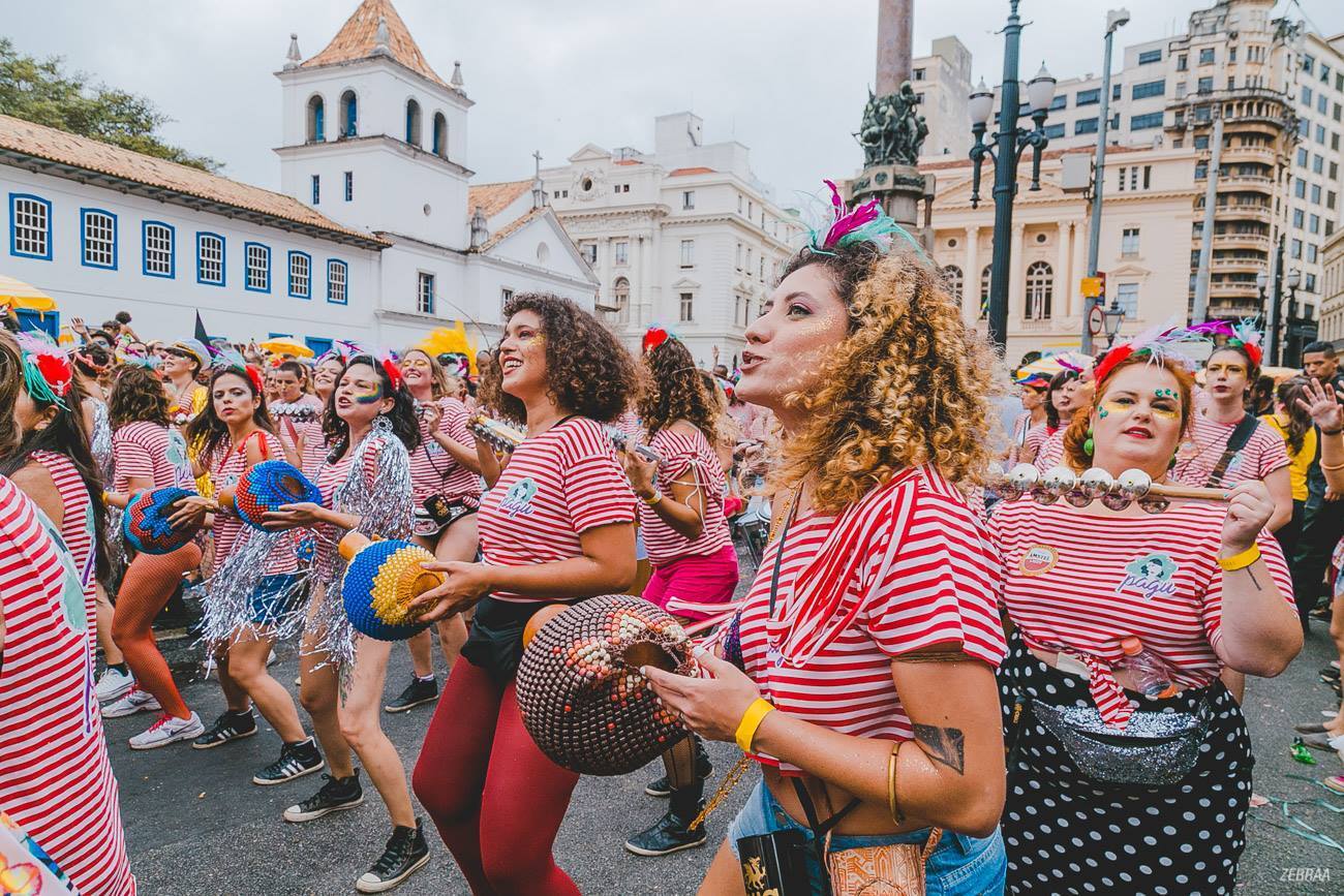Bola Na Música - Rio de Janeiro: Especial: Quando a música e a bola se  encontram