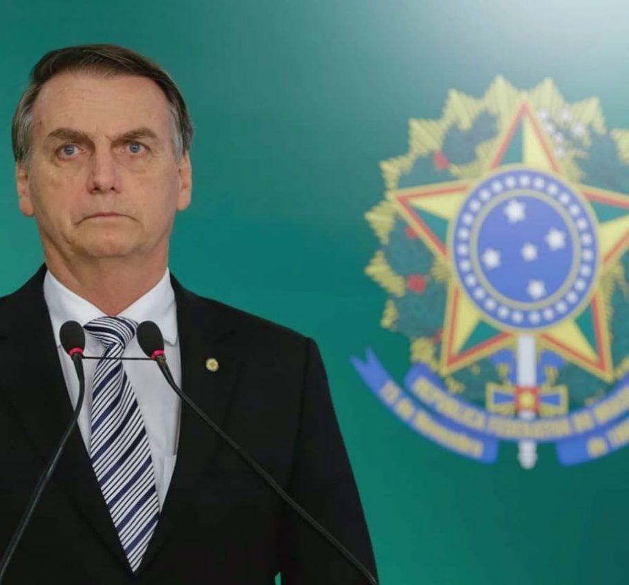 Bolsonaro é elogiado por Alexandre Garcia nas redes sociais